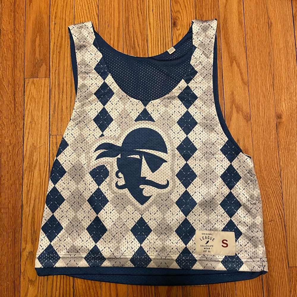 Seton hall penny tank size small